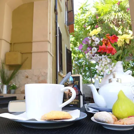 Diana Bed & Breakfast 3*